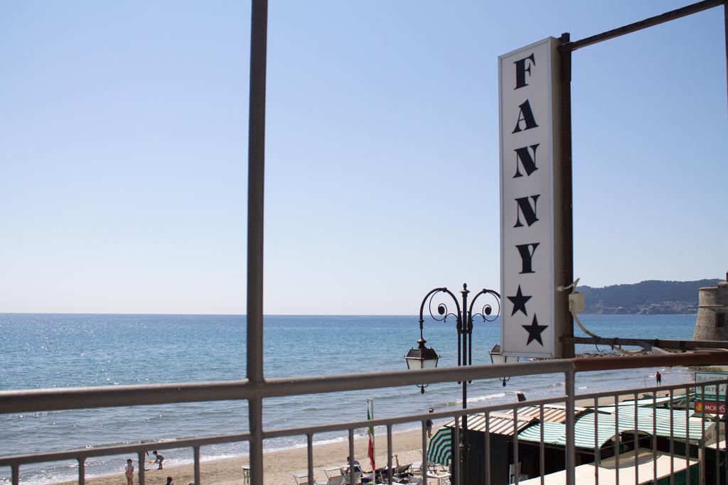 Albergo Fanny Alassio Exterior photo
